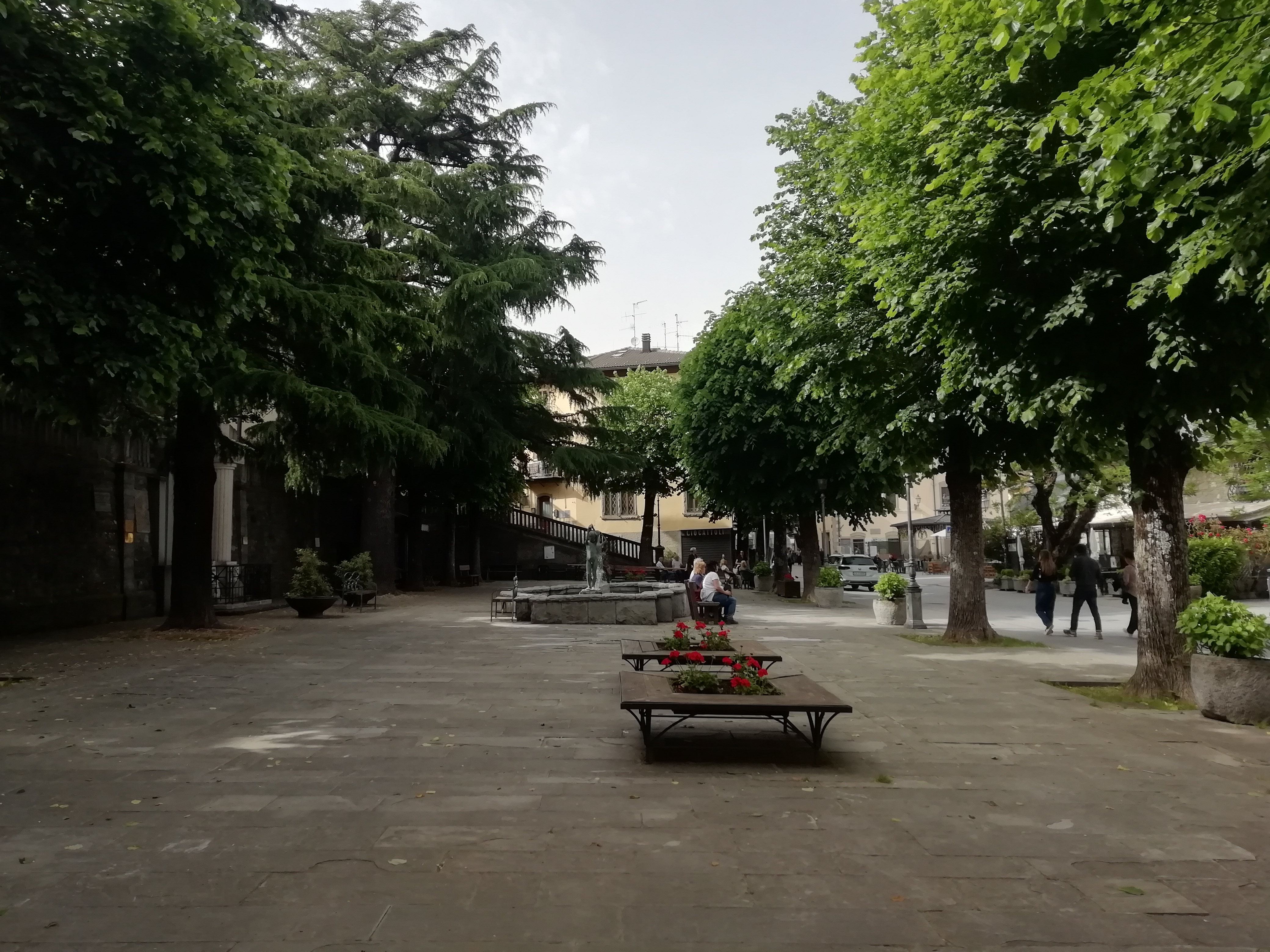 Dettaglio della fontana di Piazza della Vittoria